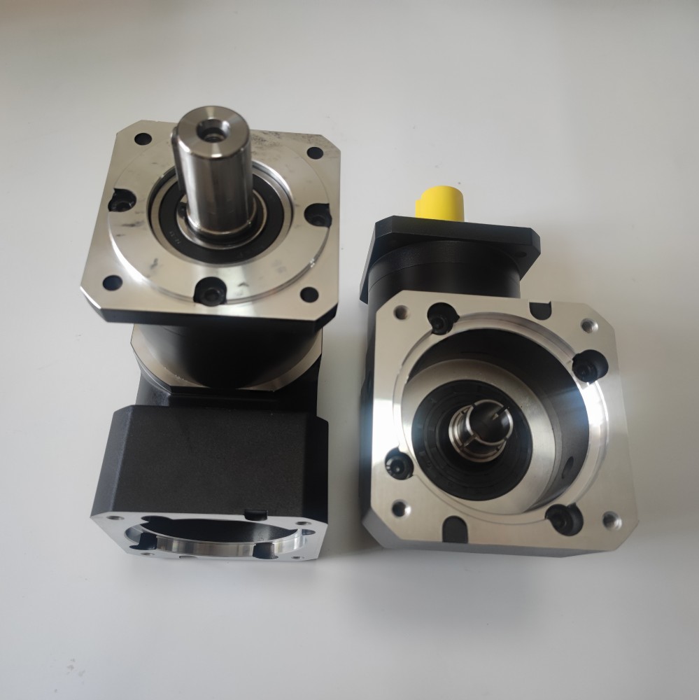 정밀 L자형 직각 기어 감속기, 130 플랜지, 서보  - Servo Motor 리뷰 및 가격